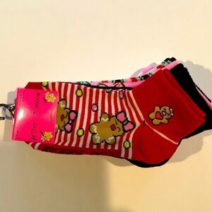 Betsey Johnson Christmas Holiday Quarters Socks 6 Pairs New